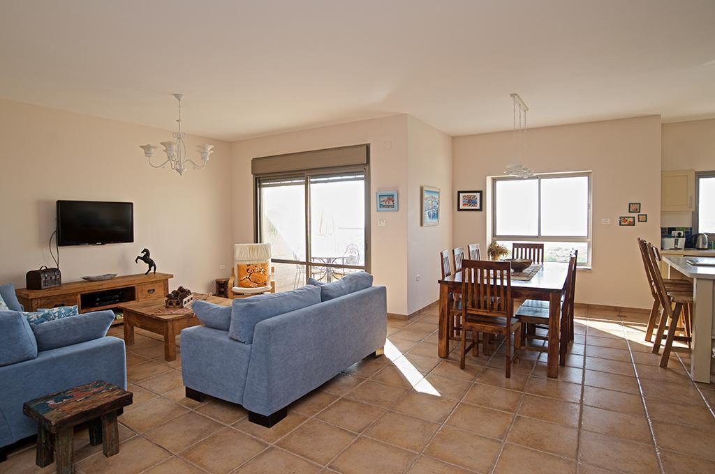 Nahariya Beachfront Eksteriør bilde